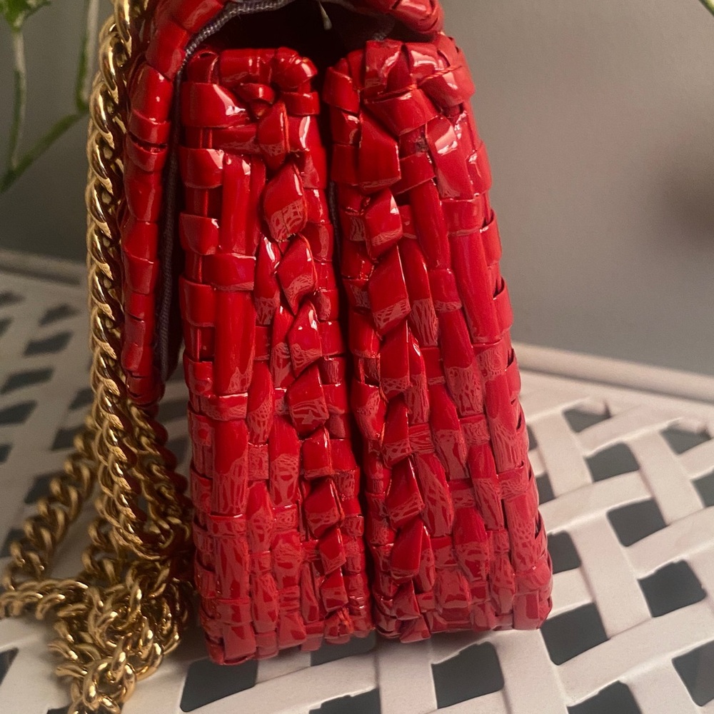Gucci Red Wicker Woven Mormont  Shoulder Bag with Gold Chain - Picture 5 of 15
